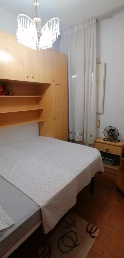 Mary'S Rooms Low Cost Valencia Exteriör bild