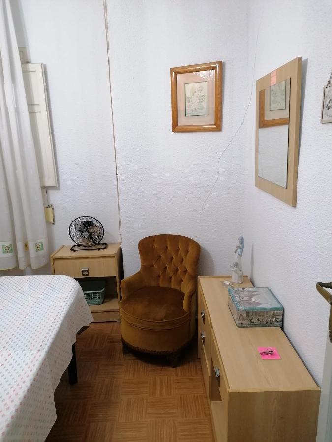 Mary'S Rooms Low Cost Valencia Exteriör bild
